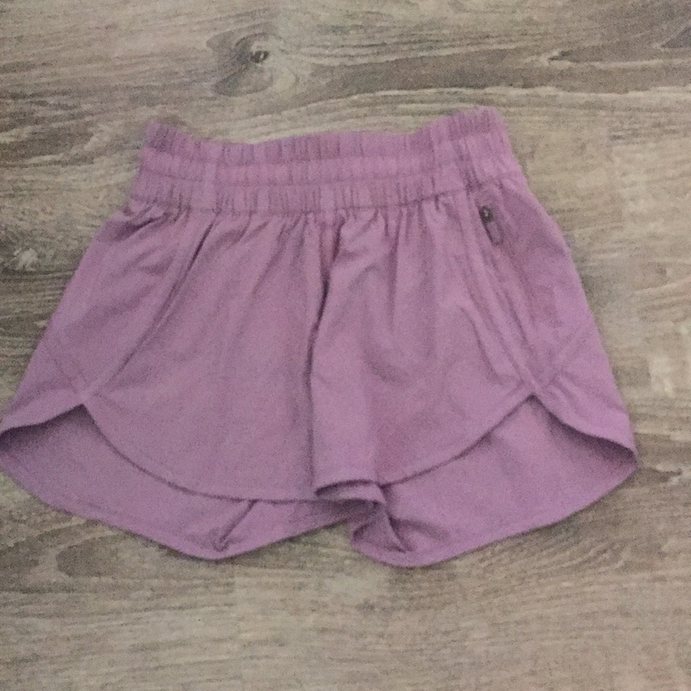 Lululemon tracker V short